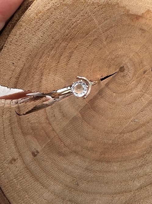 White Topaz Ring 5mm